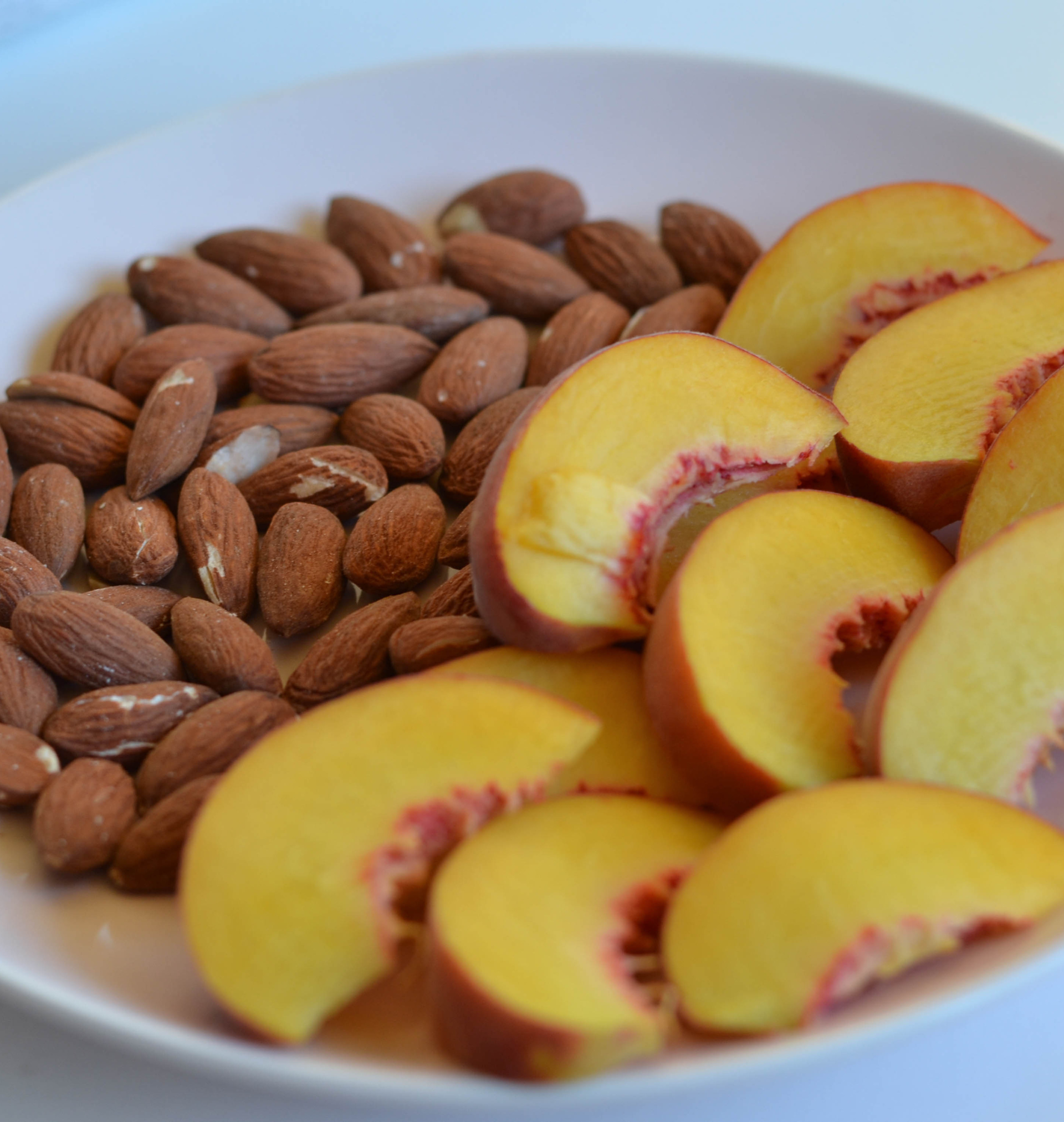 Frutta a merenda? Ecco come abbinarla per rimanere sazi più a lungo
